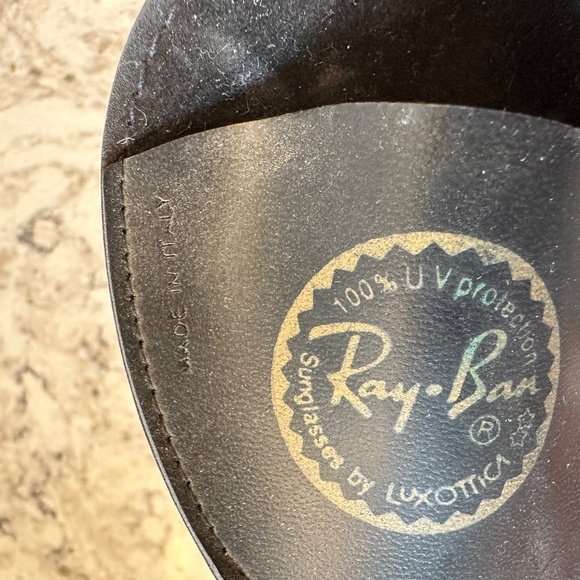 Ray Ban sunglass case - Picture 5 of 6